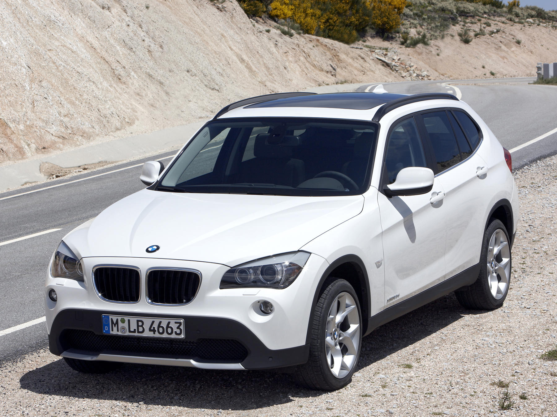 BMW x1 седан